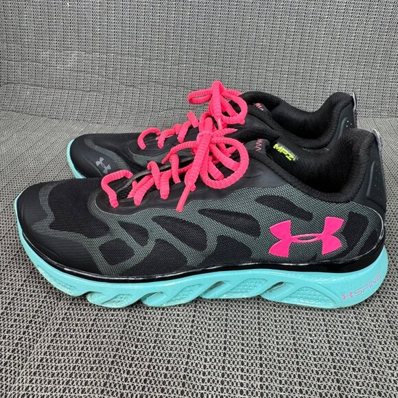 Under Armour Spine Venom Womens Size 8.5 Running Shoes Black/Pink/Turquoise - Picture 1 of 8